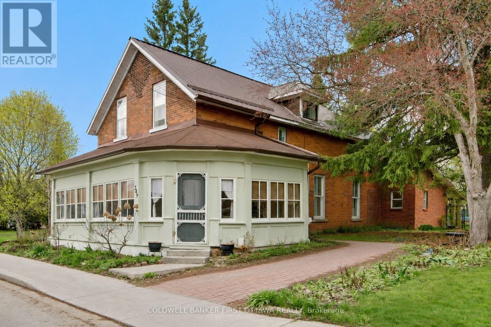 249 COUNTRY STREET, Mississippi Mills, Ontario