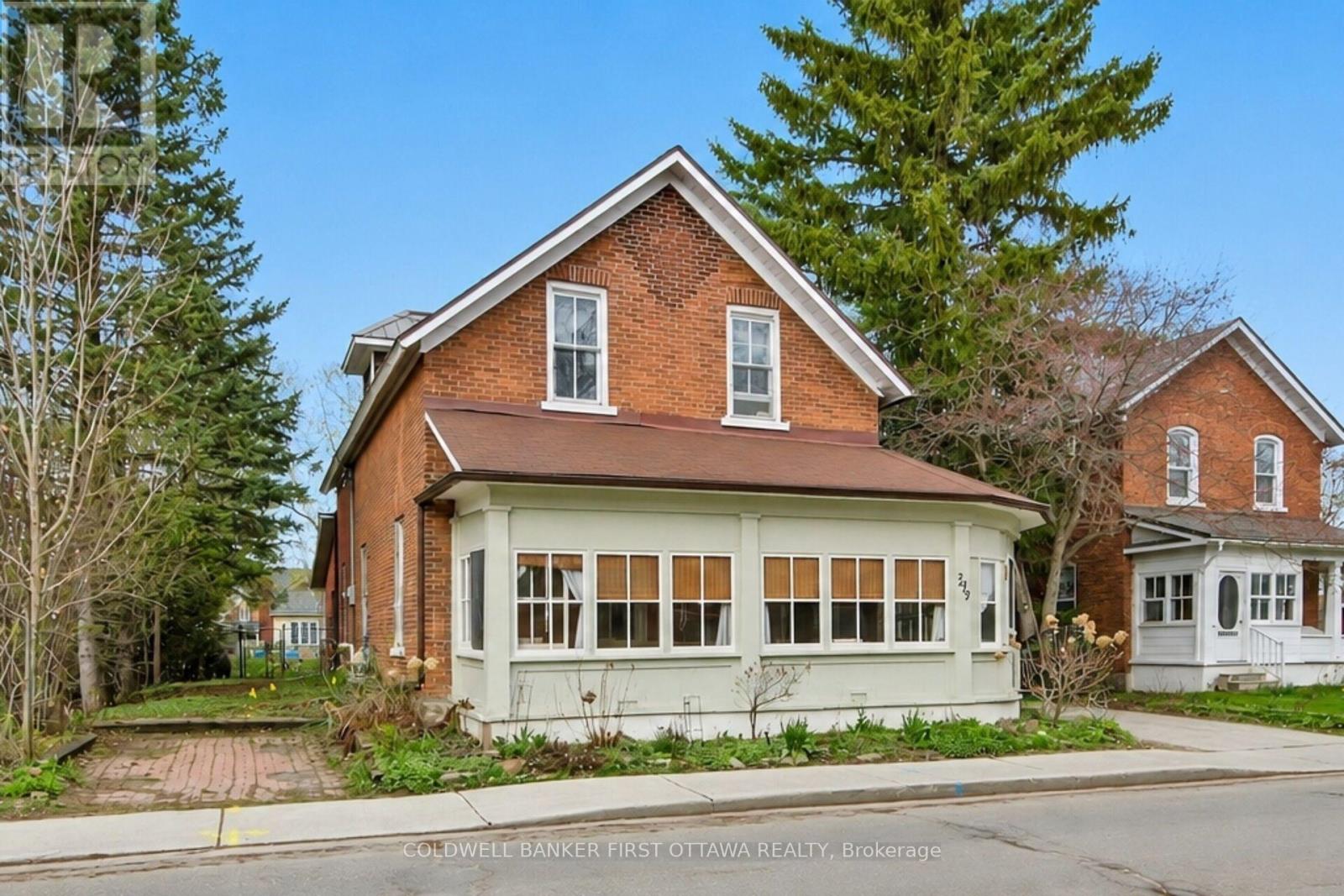 249 Country Street, Mississippi Mills, Ontario  K0A 1A0 - Photo 2 - X13099716