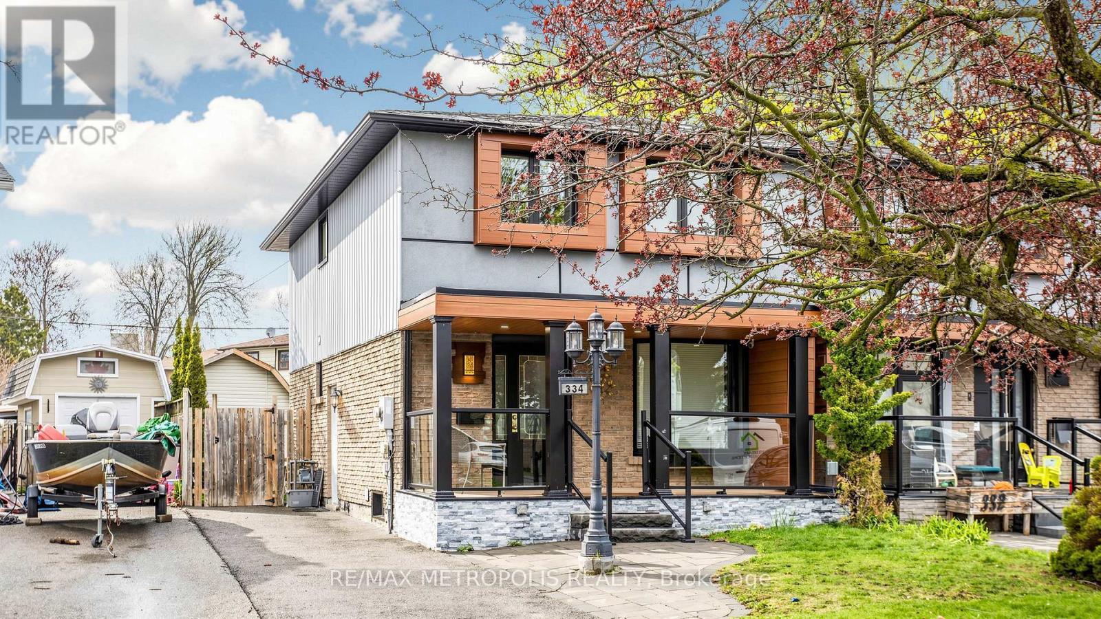 334 KILLARNEY COURT, Oshawa, Ontario