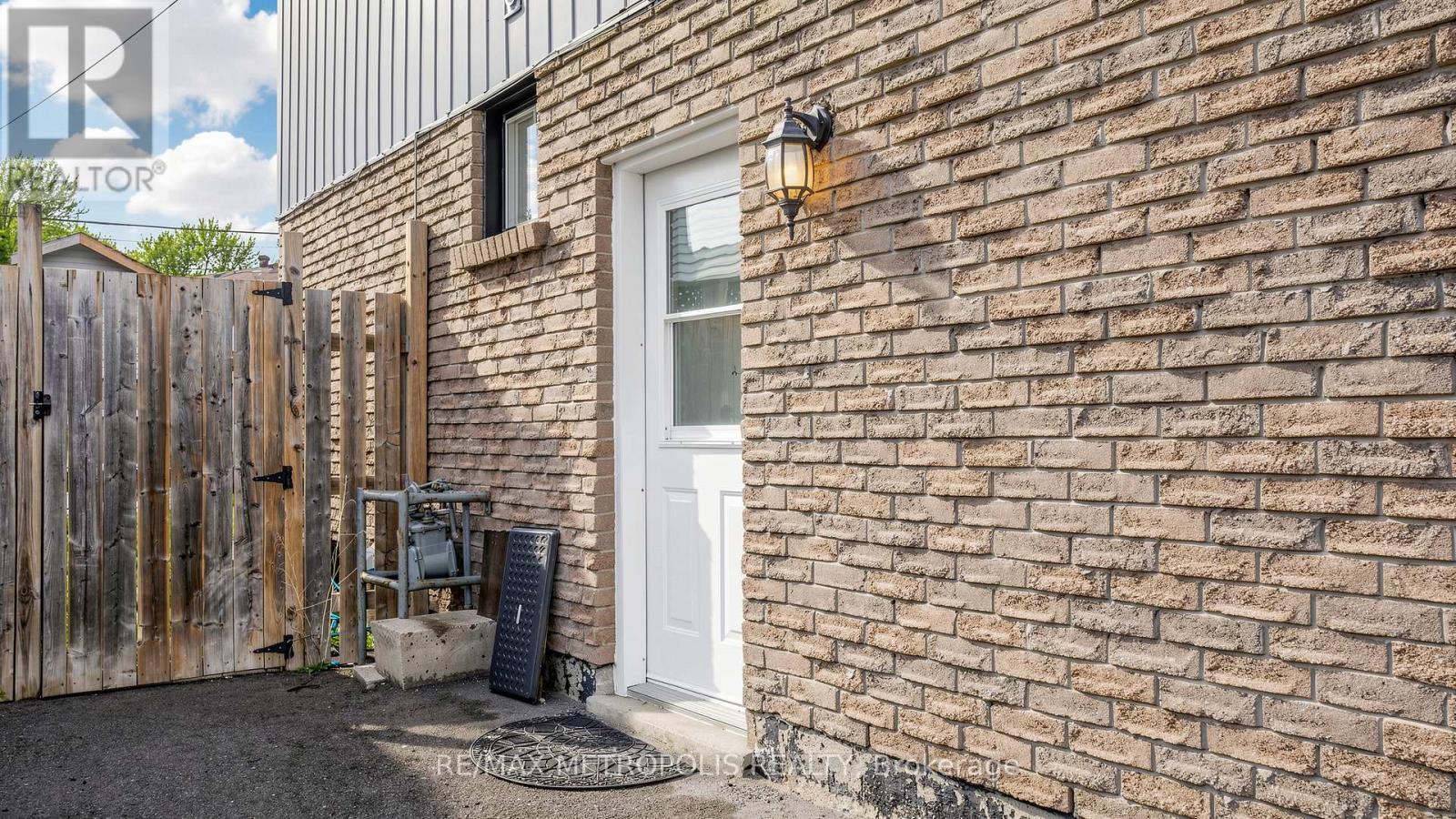334 Killarney Court, Oshawa, Ontario  L1J 6C7 - Photo 35 - E13099700