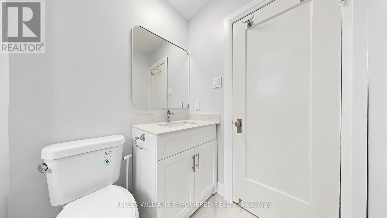 82 Billings Avenue, Toronto, Ontario  M4L 2S4 - Photo 14 - E13099724
