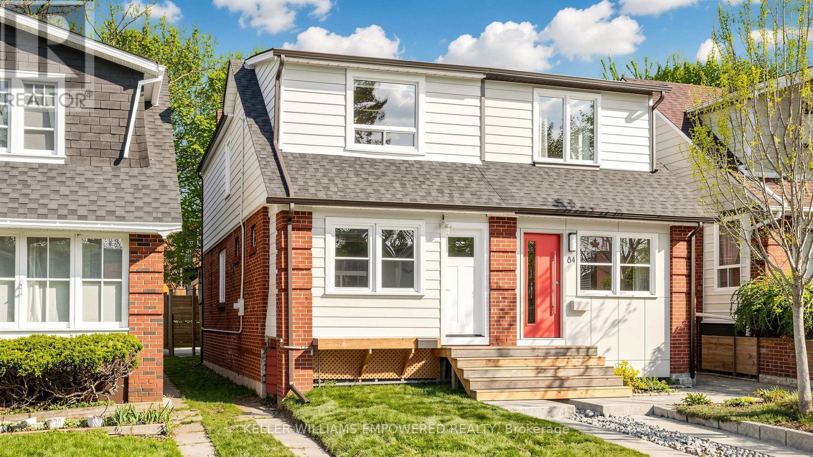 82 Billings Avenue, Toronto, Ontario  M4L 2S4 - Photo 2 - E13099724