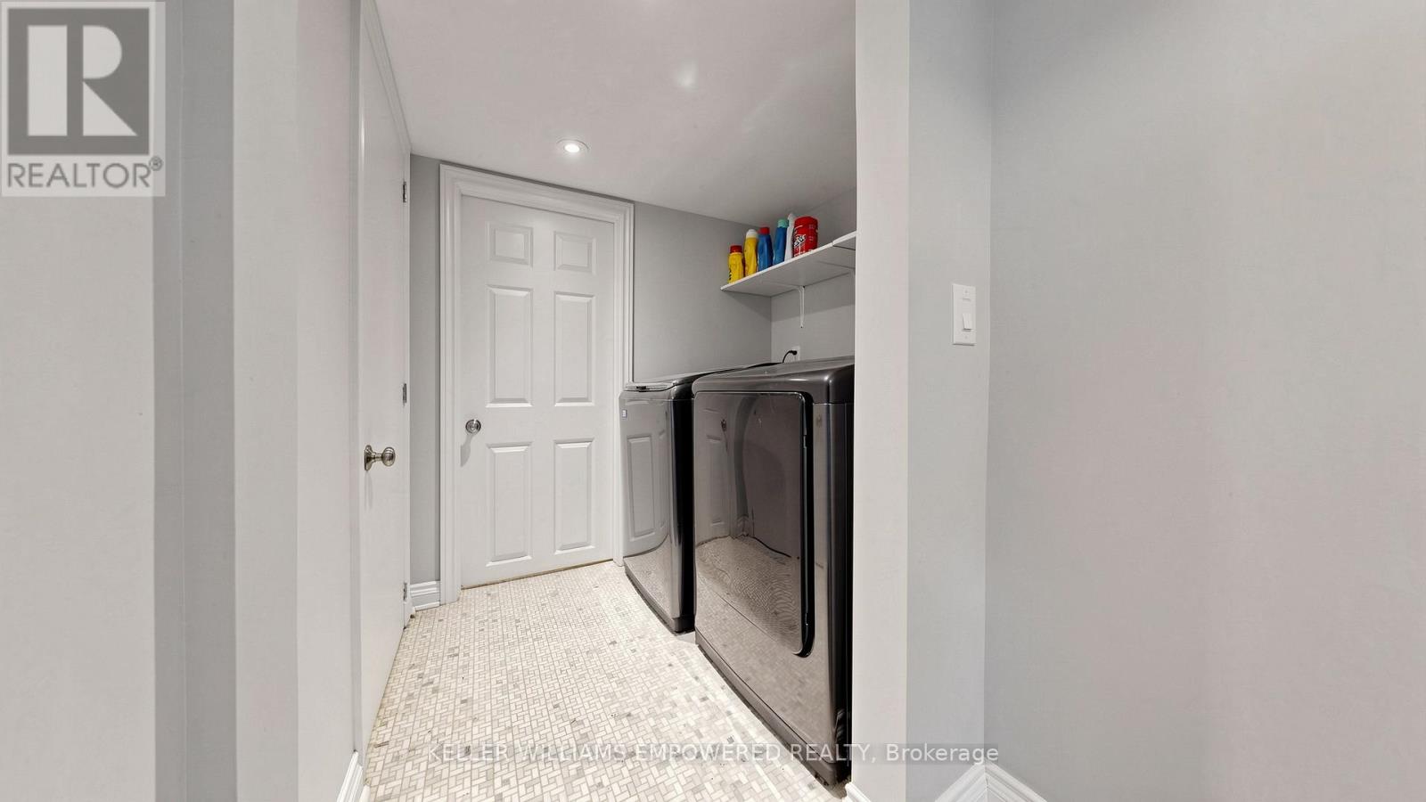 82 Billings Avenue, Toronto, Ontario  M4L 2S4 - Photo 20 - E13099724