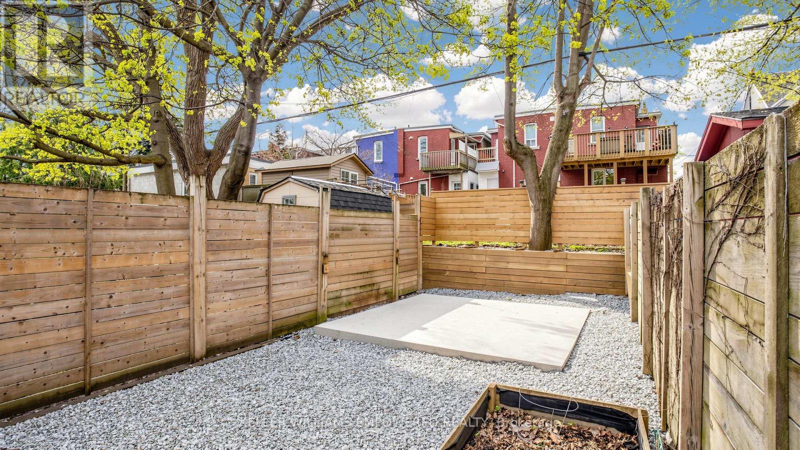 82 Billings Avenue, Toronto, Ontario  M4L 2S4 - Photo 24 - E13099724