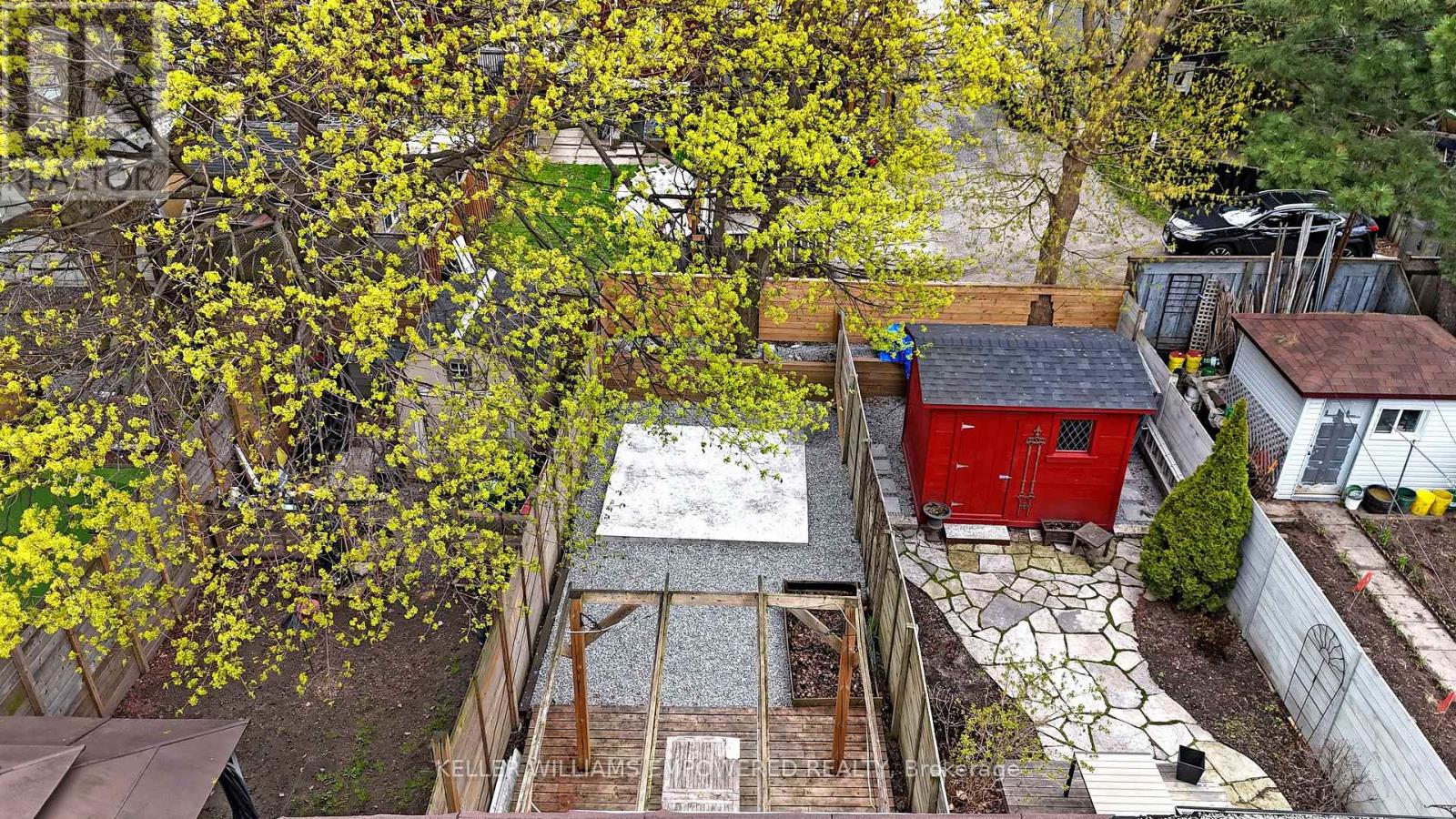 82 Billings Avenue, Toronto, Ontario  M4L 2S4 - Photo 26 - E13099724