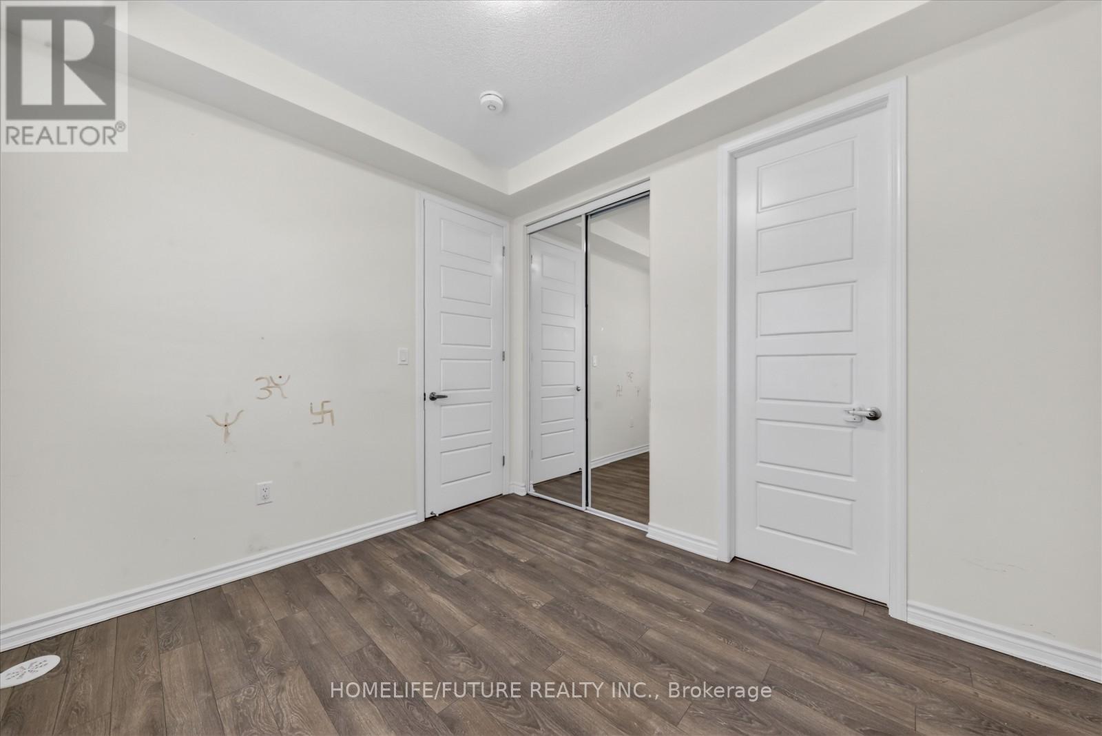 3217 Brigadier Avenue, Pickering, Ontario  L1X 0N4 - Photo 7 - E13099736