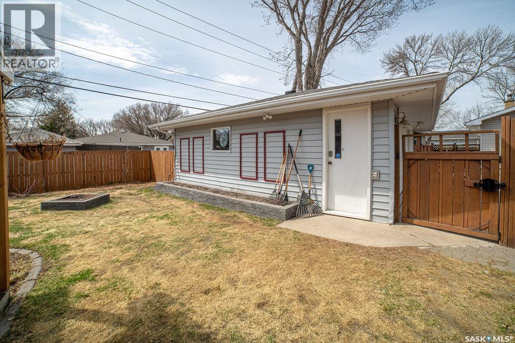 3807 Lakeview Street, Regina, Saskatchewan  S4S 1H3 - Photo 23 - SK035280