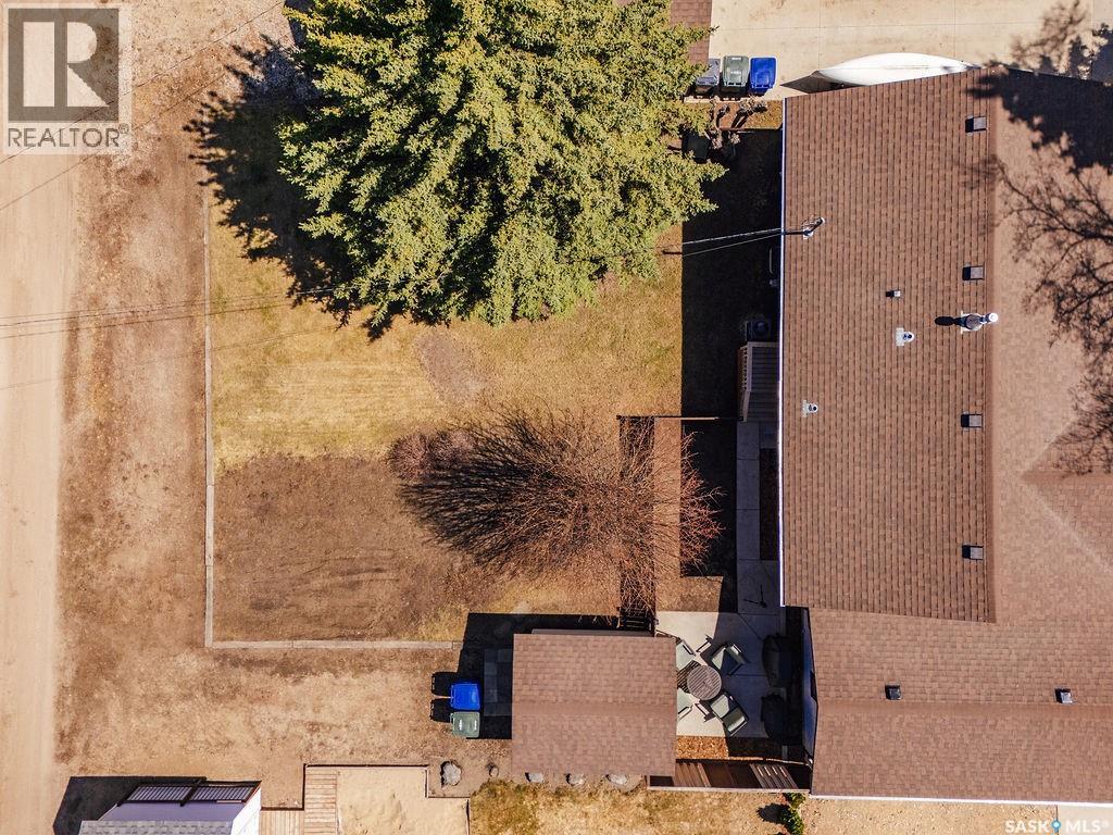 211 2nd Street E, Langham, Saskatchewan  S0K 2L0 - Photo 41 - SK035201
