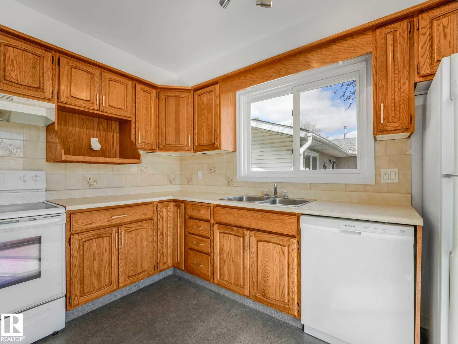 15015 83 St Nw, Edmonton, Alberta  T5E 5T3 - Photo 13 - E4486406
