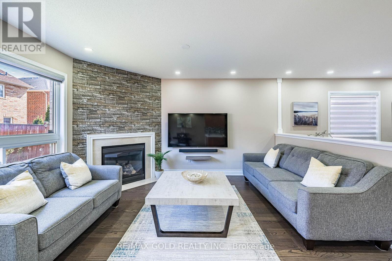 40 Hollingsworth Circle, Brampton, Ontario  L7A 0J7 - Photo 10 - W13099632