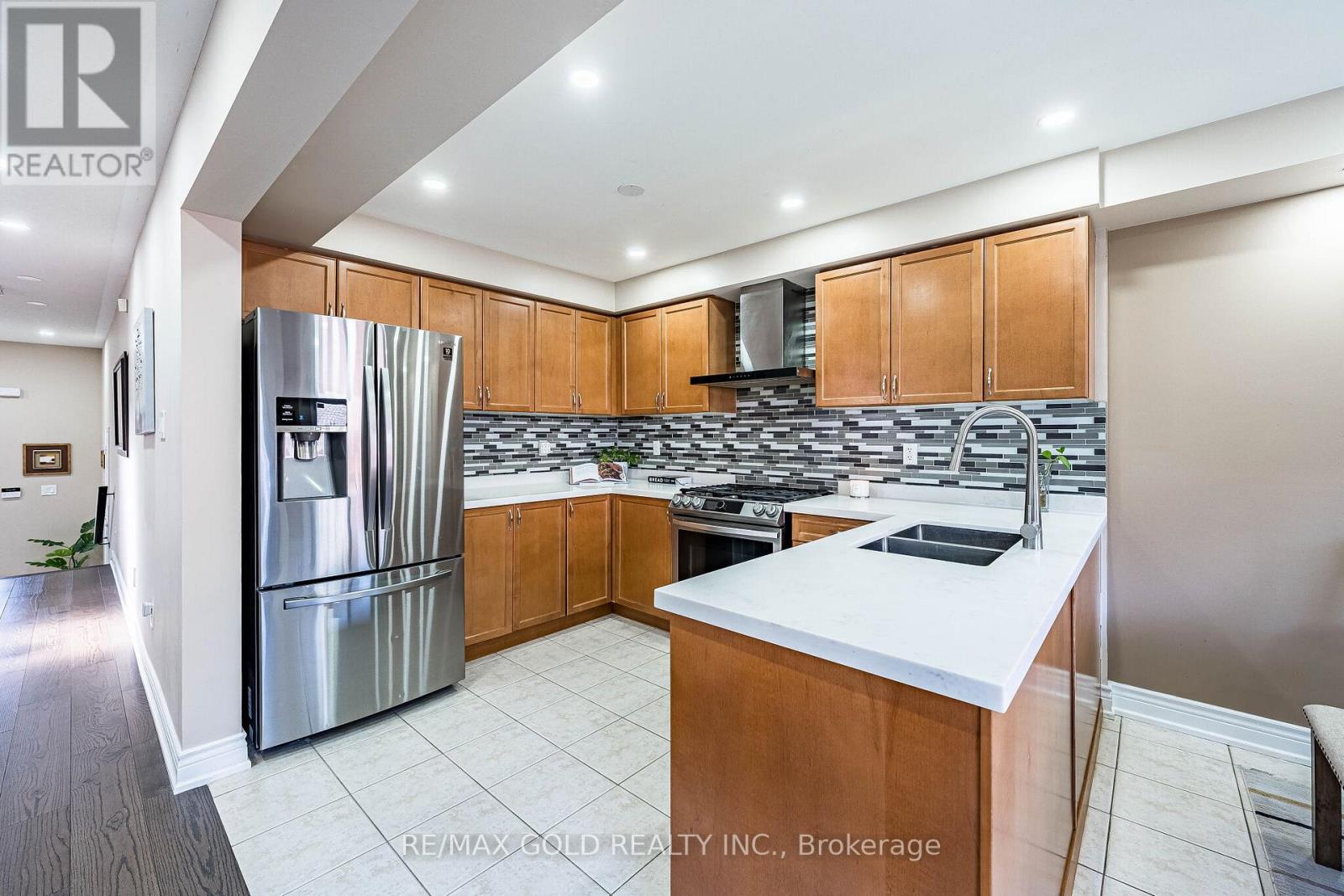40 Hollingsworth Circle, Brampton, Ontario  L7A 0J7 - Photo 15 - W13099632