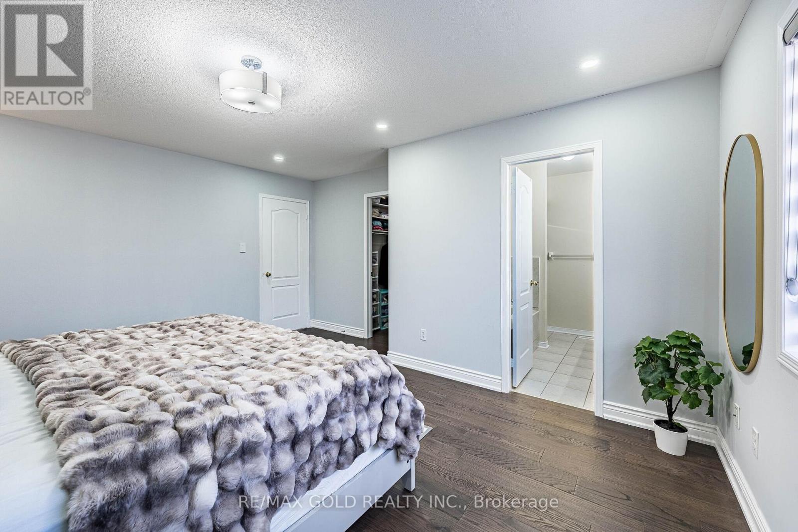 40 Hollingsworth Circle, Brampton, Ontario  L7A 0J7 - Photo 23 - W13099632