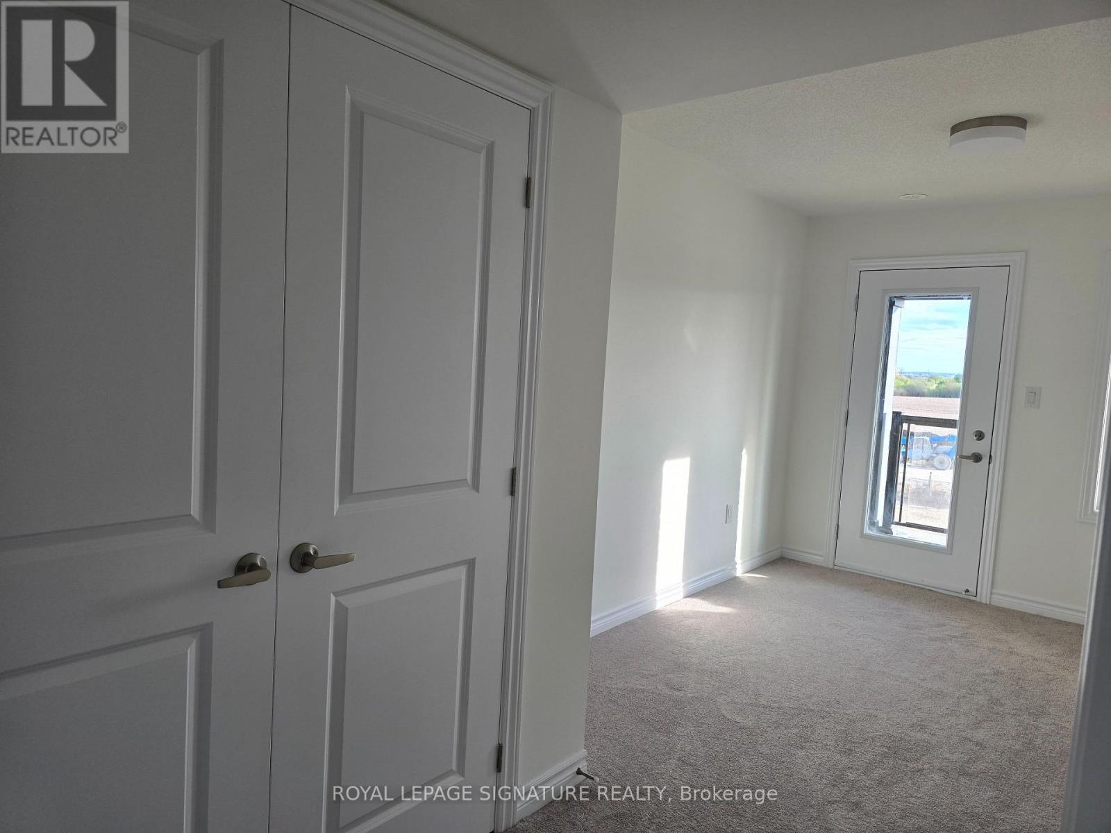 30 Twinflower Way, Brampton, Ontario  L6P 0A1 - Photo 6 - W13099640