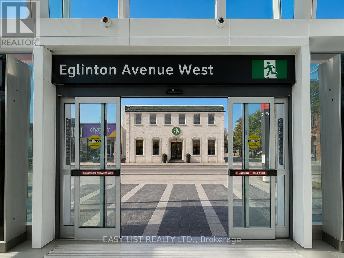 1812 Eglinton Avenue, Toronto, Ontario  M6E 2H6 - Photo 2 - W13099650