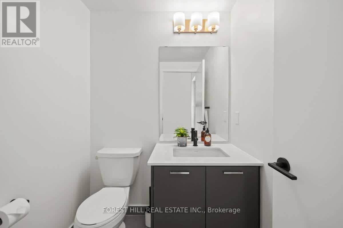 101 - 2300 St Clair Avenue W, Toronto, Ontario  M6N 0B3 - Photo 10 - W13099656