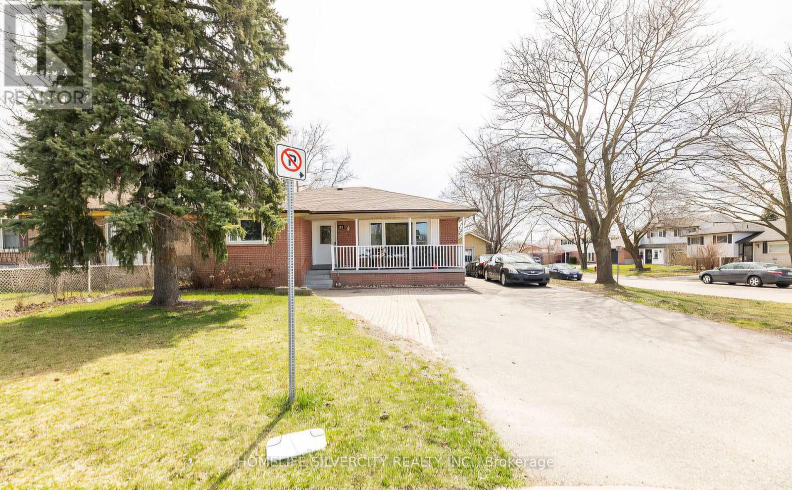 UPPER - 31 WINDERMERE COURT, Brampton, Ontario