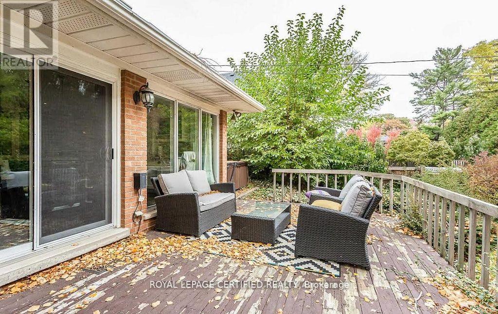 1466 Seagram Avenue, Oakville, Ontario  L6L 1X1 - Photo 26 - W13099698