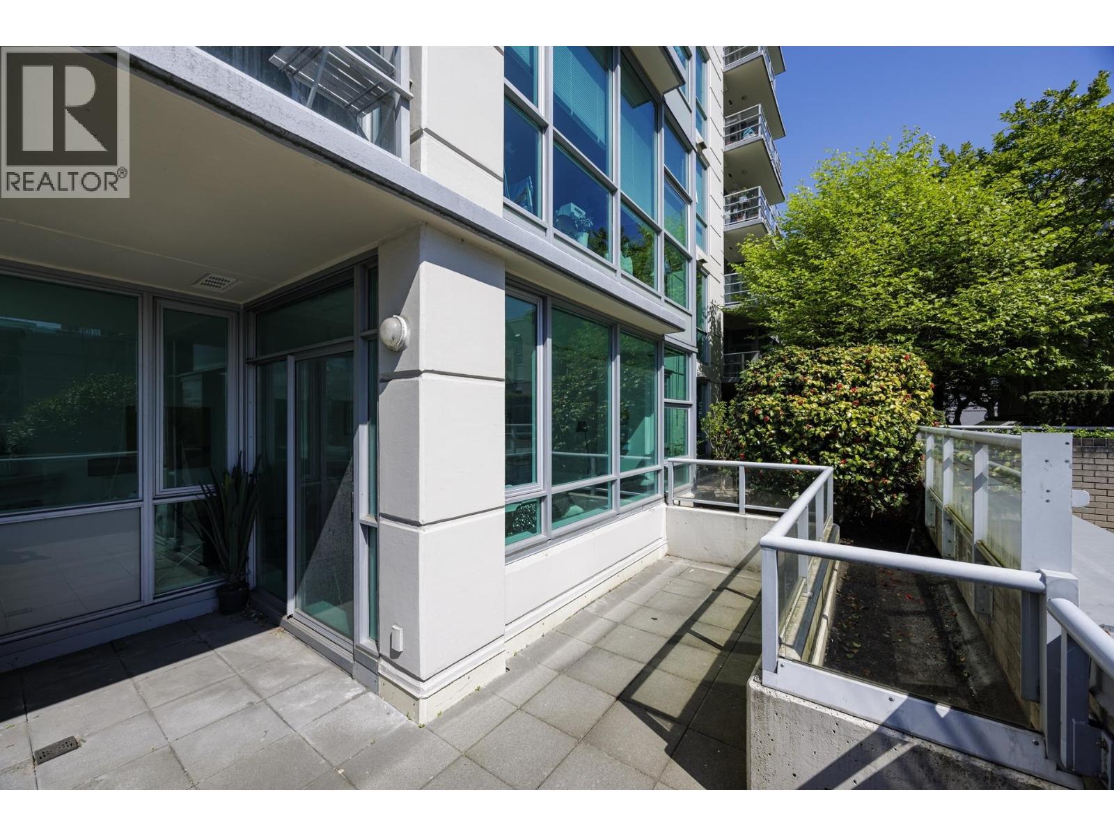 303 168 E Esplanade, North Vancouver, British Columbia  V7L 4X8 - Photo 11 - R3118832