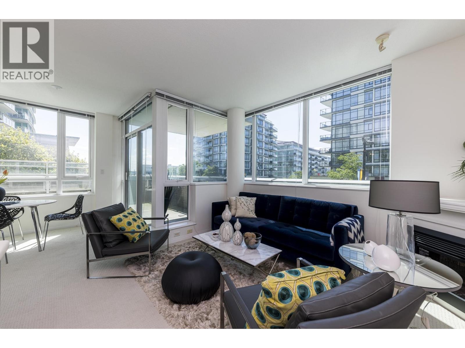 303 168 E Esplanade, North Vancouver, British Columbia  V7L 4X8 - Photo 14 - R3118832