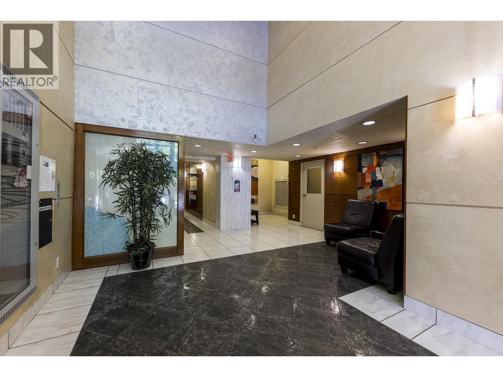 303 168 E Esplanade, North Vancouver, British Columbia  V7L 4X8 - Photo 25 - R3118832