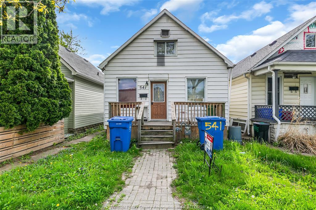 541 BRIDGE AVENUE, Windsor, Ontario