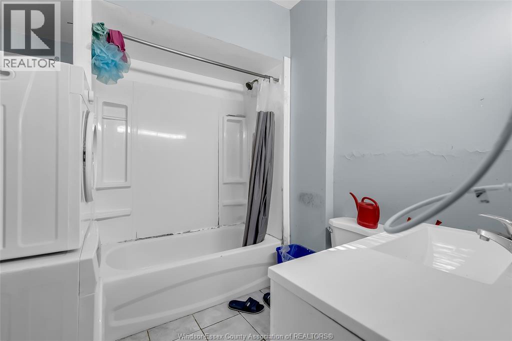 541 Bridge Avenue, Windsor, Ontario  N9B 2M3 - Photo 12 - 26010402
