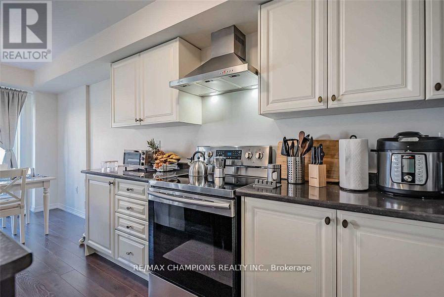 7732 White Pine Crescent, Niagara Falls, Ontario  L2H 3R5 - Photo 8 - X13099634