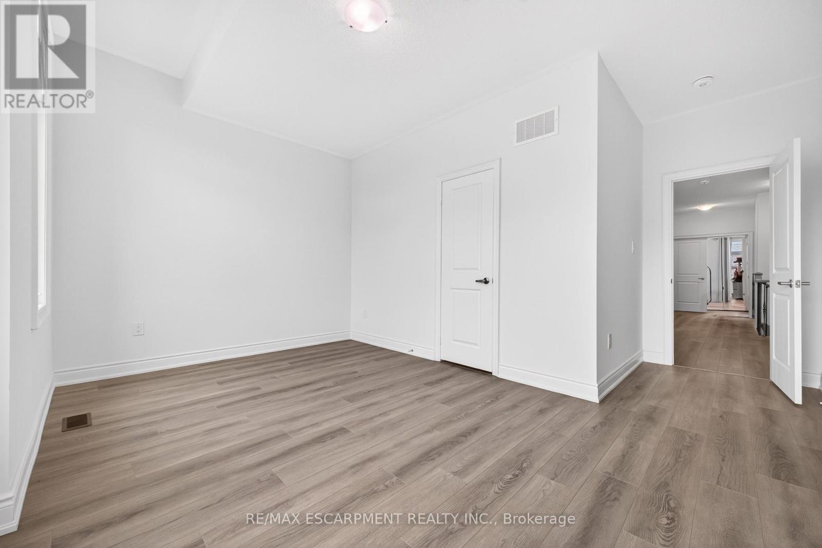 20 Zimmerman Gardens, Hamilton, Ontario  L8B 1Y9 - Photo 30 - X13099680