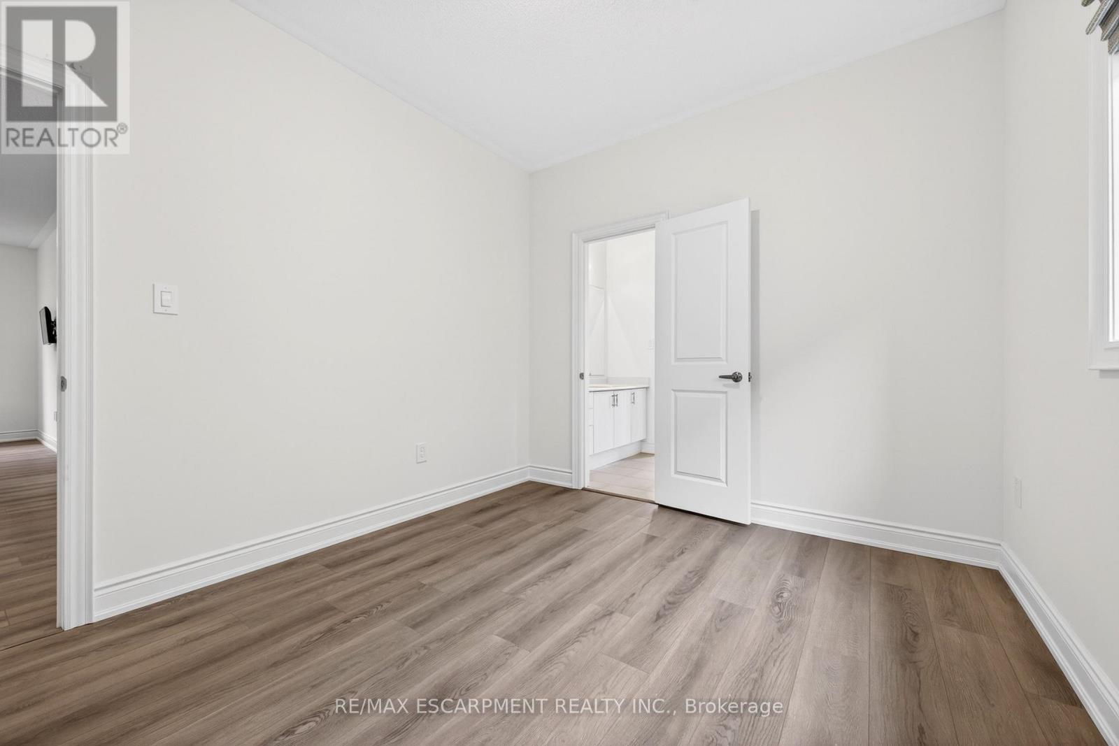 20 Zimmerman Gardens, Hamilton, Ontario  L8B 1Y9 - Photo 34 - X13099680
