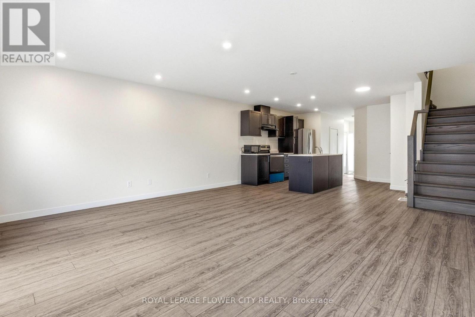87 Pony Way, Kitchener, Ontario  N2R 0R8 - Photo 13 - X13099752