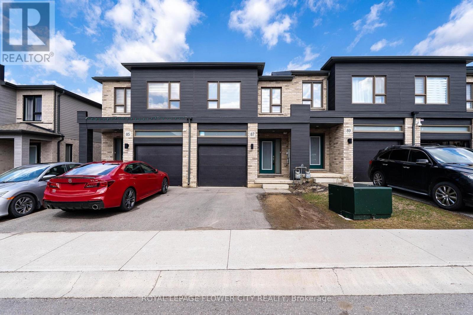 87 Pony Way, Kitchener, Ontario  N2R 0R8 - Photo 4 - X13099752