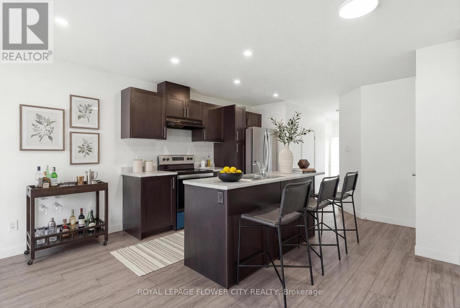 87 Pony Way, Kitchener, Ontario  N2R 0R8 - Photo 9 - X13099752