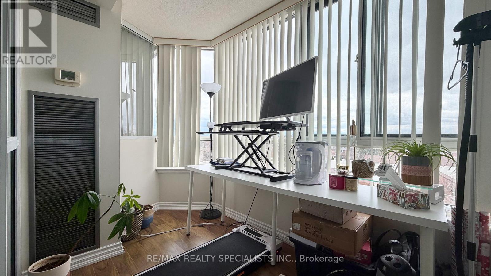 520 - 1001 Cedarglen Gate, Mississauga, Ontario L5C 4R2 - Photo 21 - W13089798