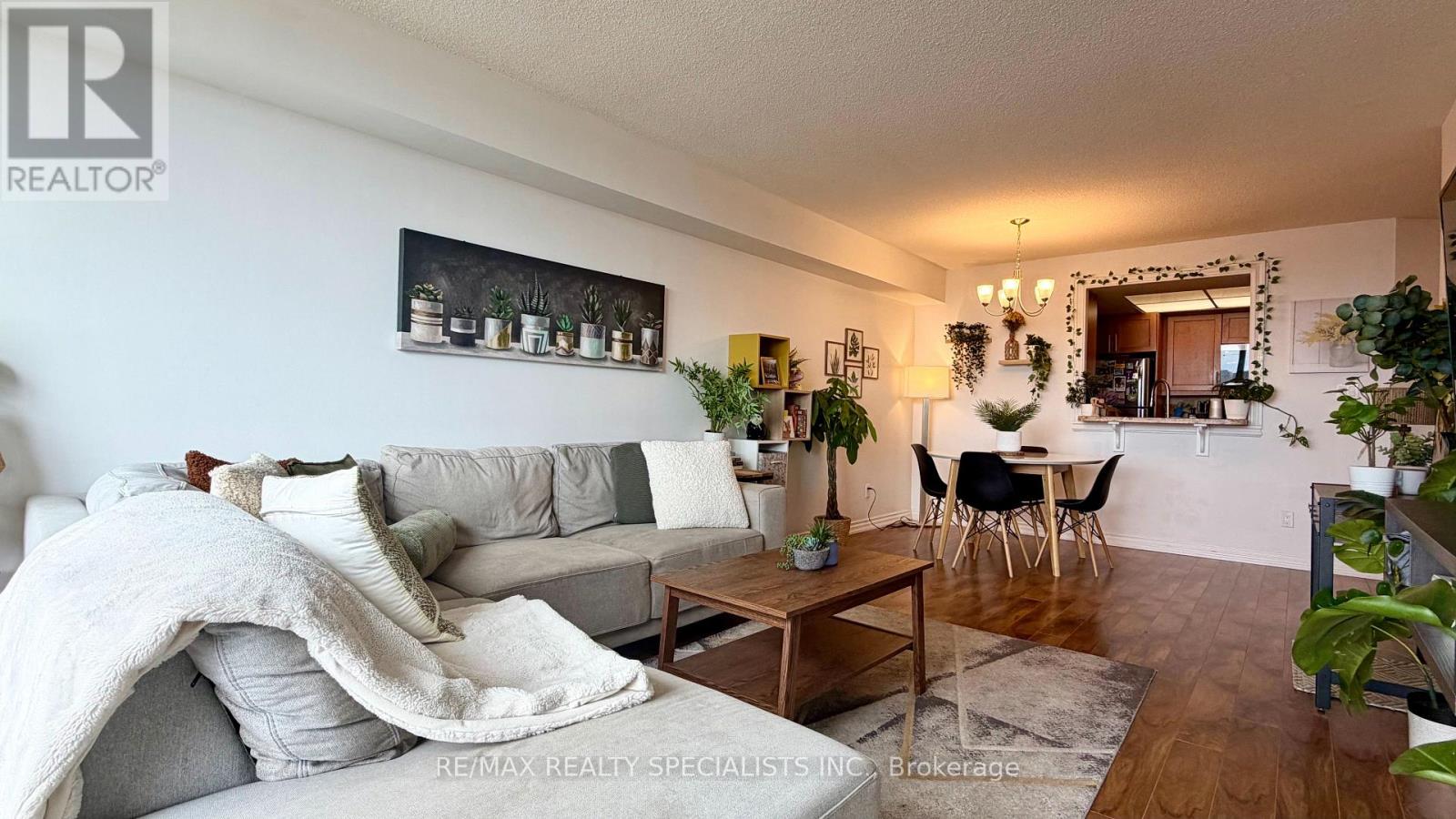520 - 1001 Cedarglen Gate, Mississauga, Ontario L5C 4R2 - Photo 7 - W13089798