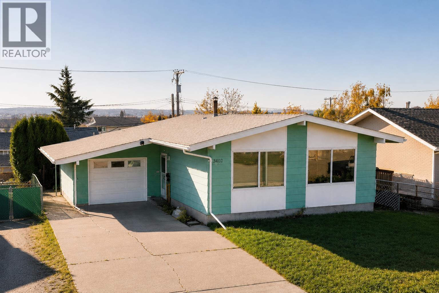 10311 103 Avenue, Fort St. John, British Columbia  V1J 2H7 - Photo 1 - R3121077
