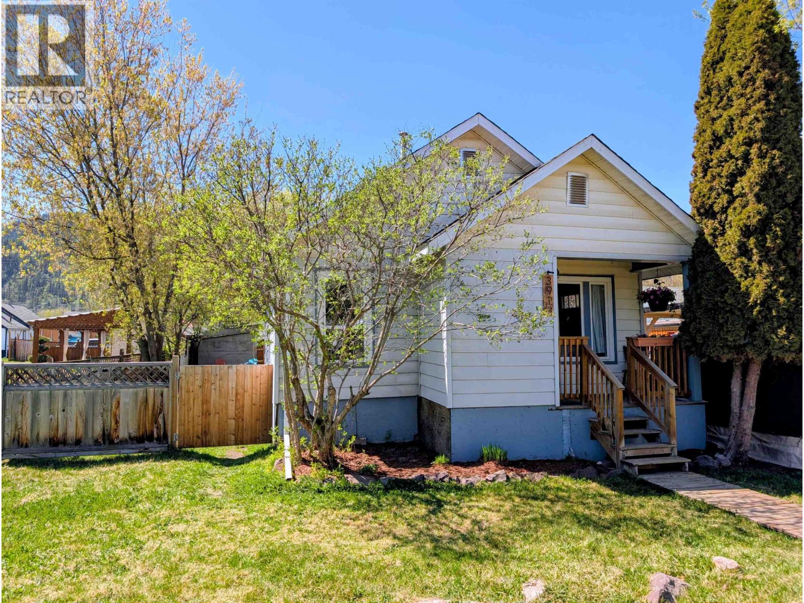 3923 First Avenue, Smithers, British Columbia  V0J 2N0 - Photo 28 - R3120823