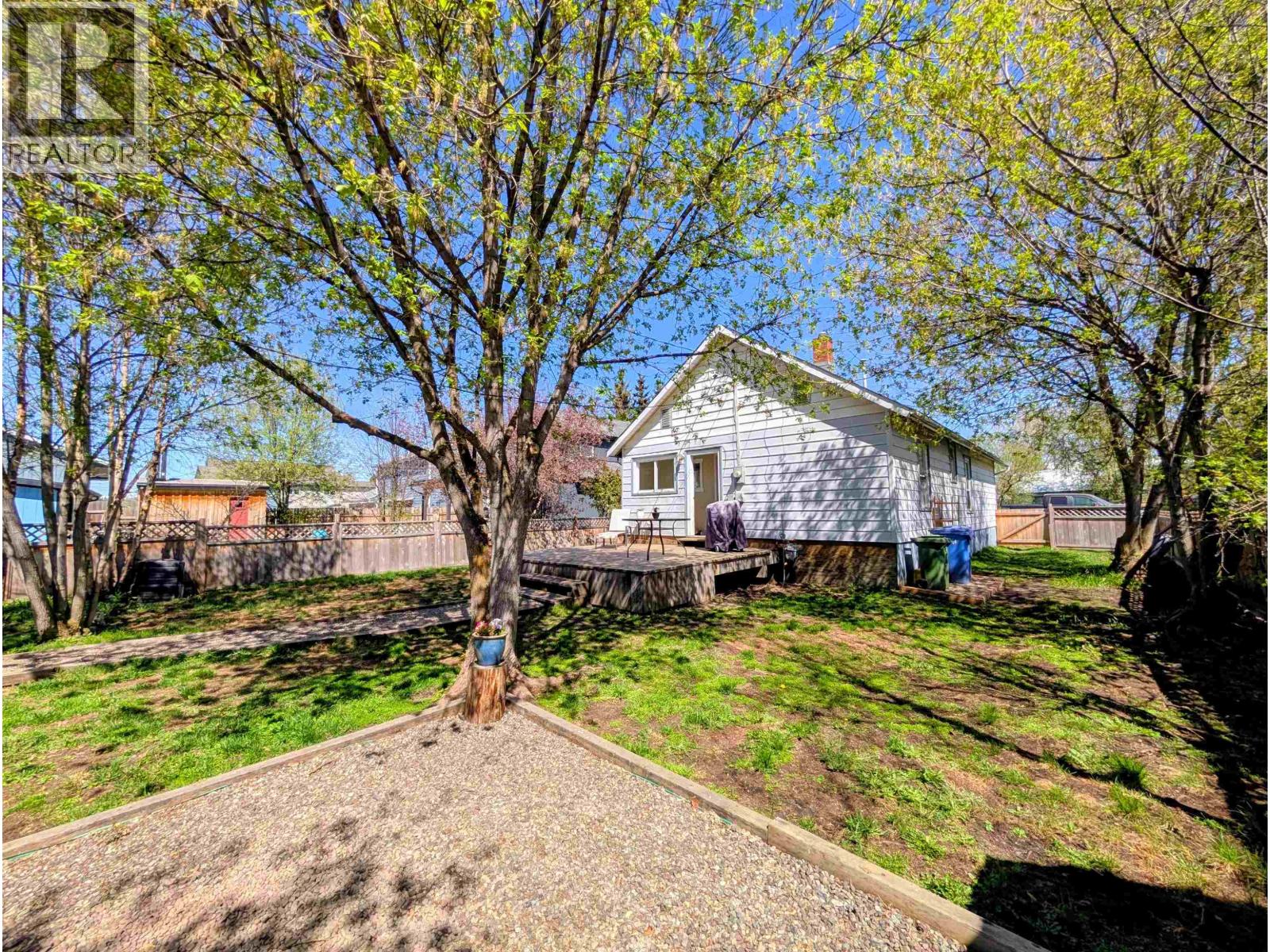 3923 First Avenue, Smithers, British Columbia  V0J 2N0 - Photo 24 - R3120823