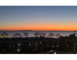 2 14985 VICTORIA AVENUE, White Rock, British Columbia
