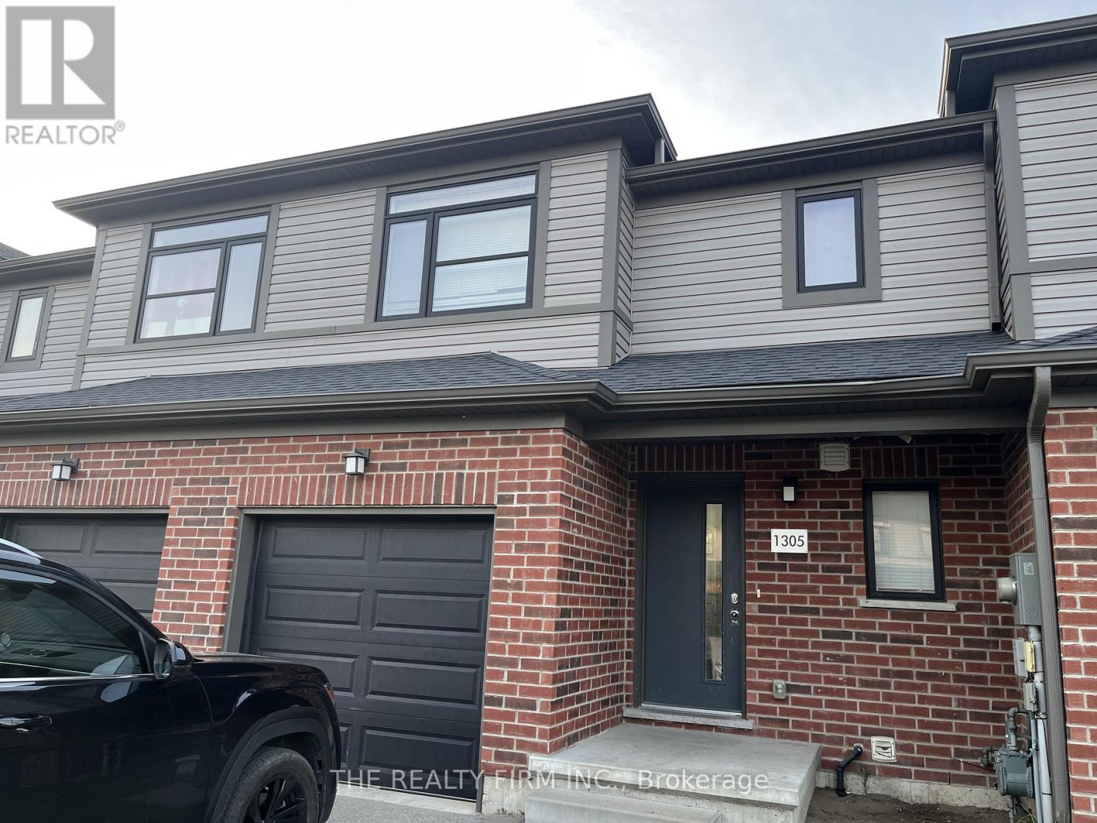 1305 Michael Circle, London East (East D), Ontario  N5V 2H4 - Photo 2 - X13099792