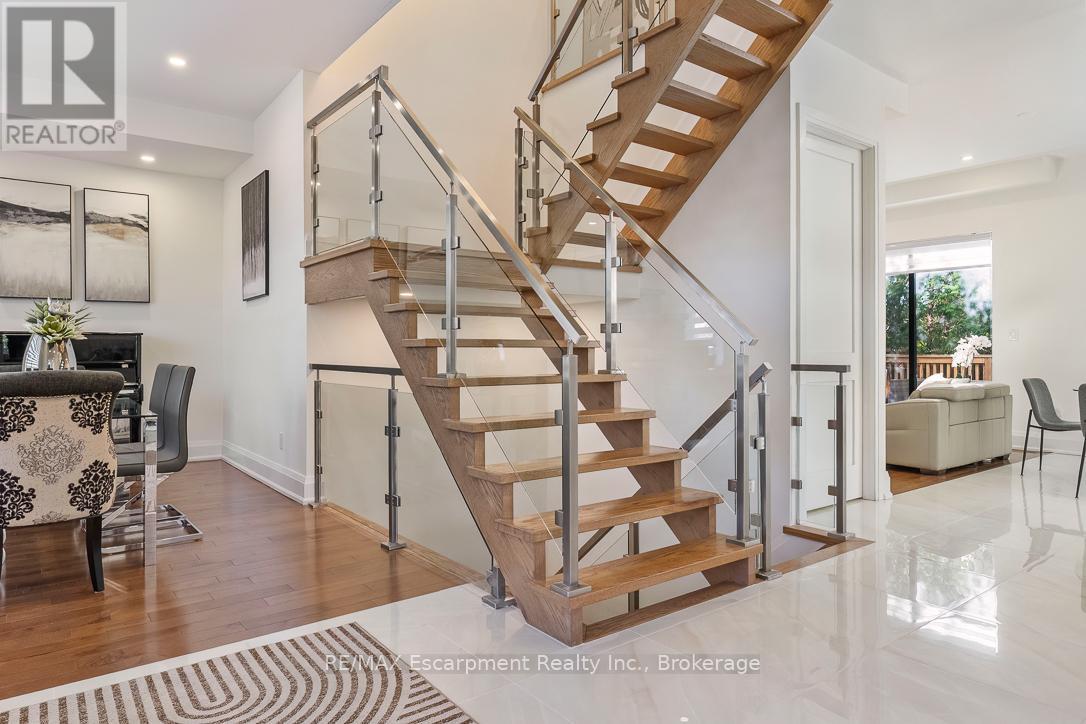 1526 Bridge Road, Oakville (Wo West), Ontario  L6L 2E3 - Photo 16 - W13099780