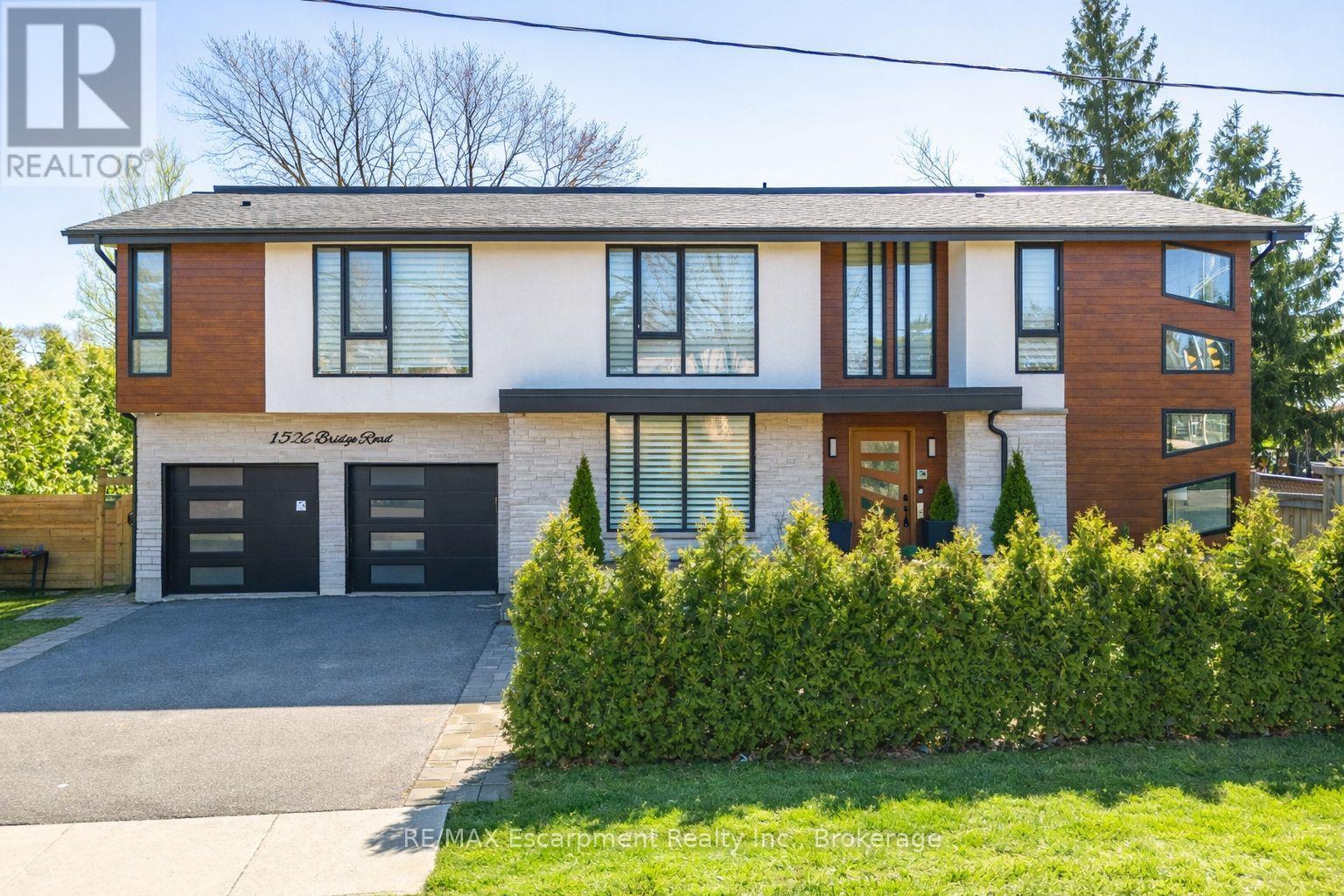 1526 Bridge Road, Oakville (Wo West), Ontario  L6L 2E3 - Photo 2 - W13099780