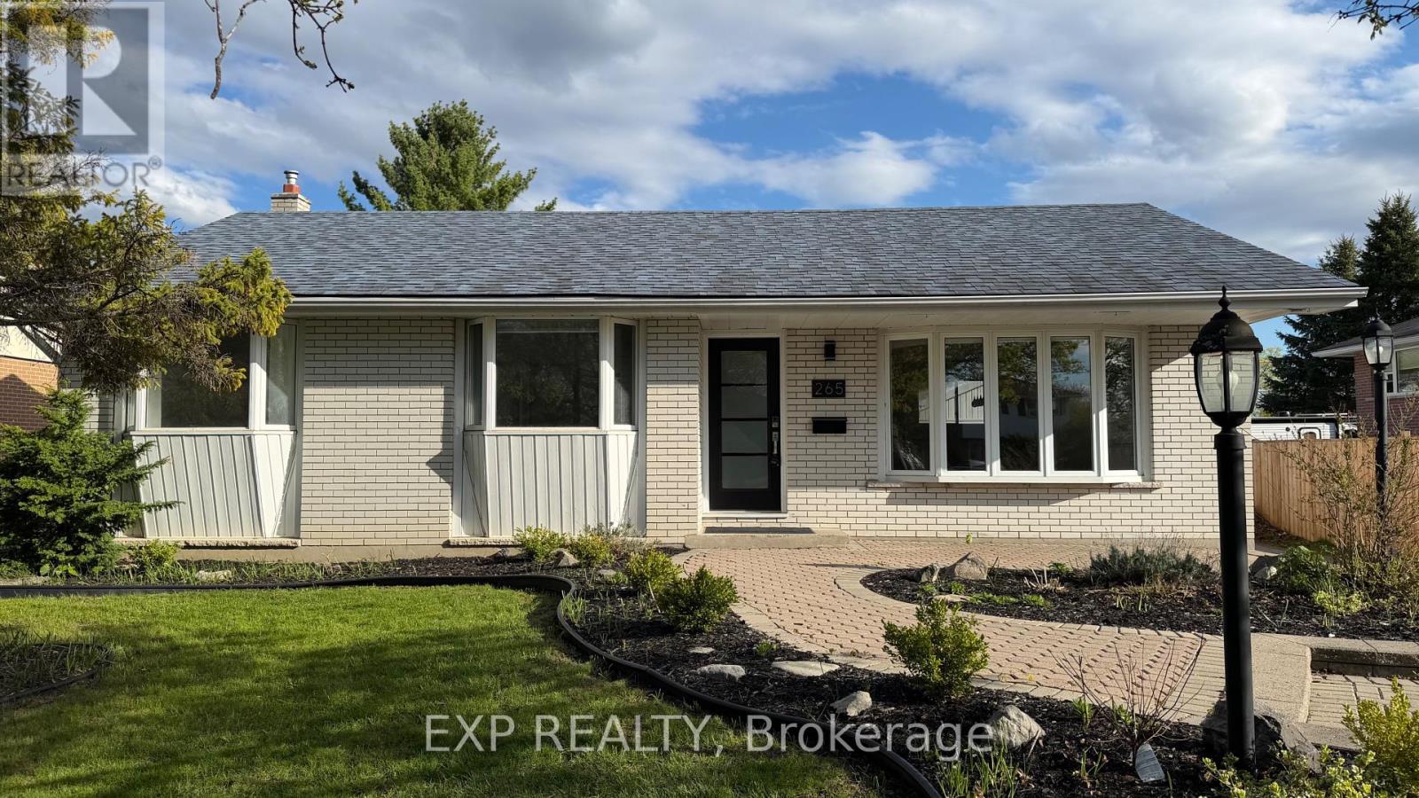 265 College Street W, Belleville, Ontario  K8P 2H7 - Photo 2 - X13095812