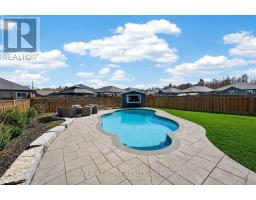 27 WOODBURN DRIVE, Quinte West, Ontario