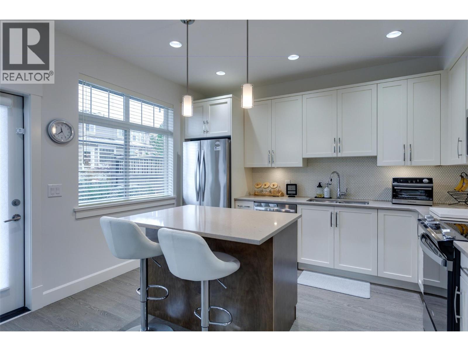 12875 Lake Hill Lane, Lake Country, British Columbia  V4V 2S9 - Photo 2 - 10370071