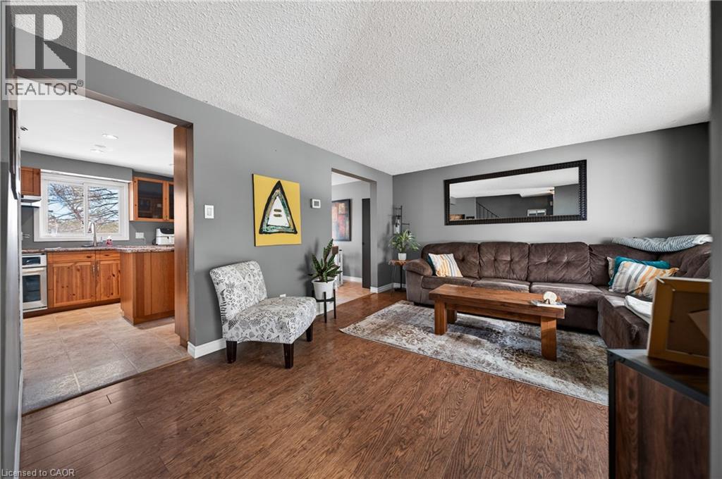 195 Old Carriage Drive, Kitchener, Ontario  N2P 1H5 - Photo 5 - 40828219