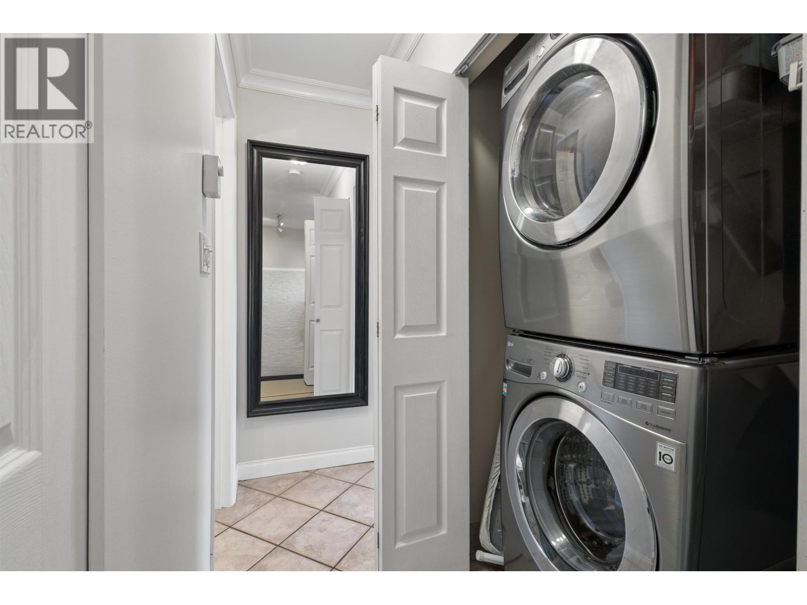 303 1508 Mariner Walk, Vancouver, British Columbia  V6J 4X9 - Photo 17 - R3121113