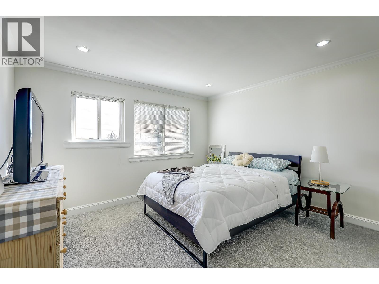 7448 17th Ave Avenue, Burnaby, British Columbia  V3N 1L4 - Photo 24 - R3121114