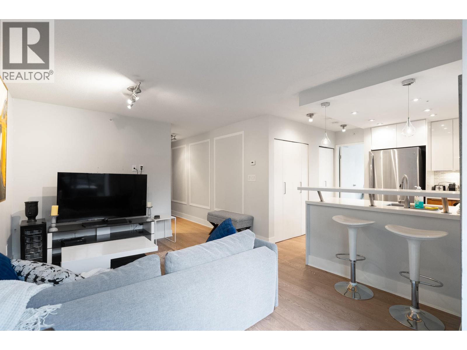 308 1008 Cambie Street, Vancouver, British Columbia  V6B 6J7 - Photo 3 - R3121129