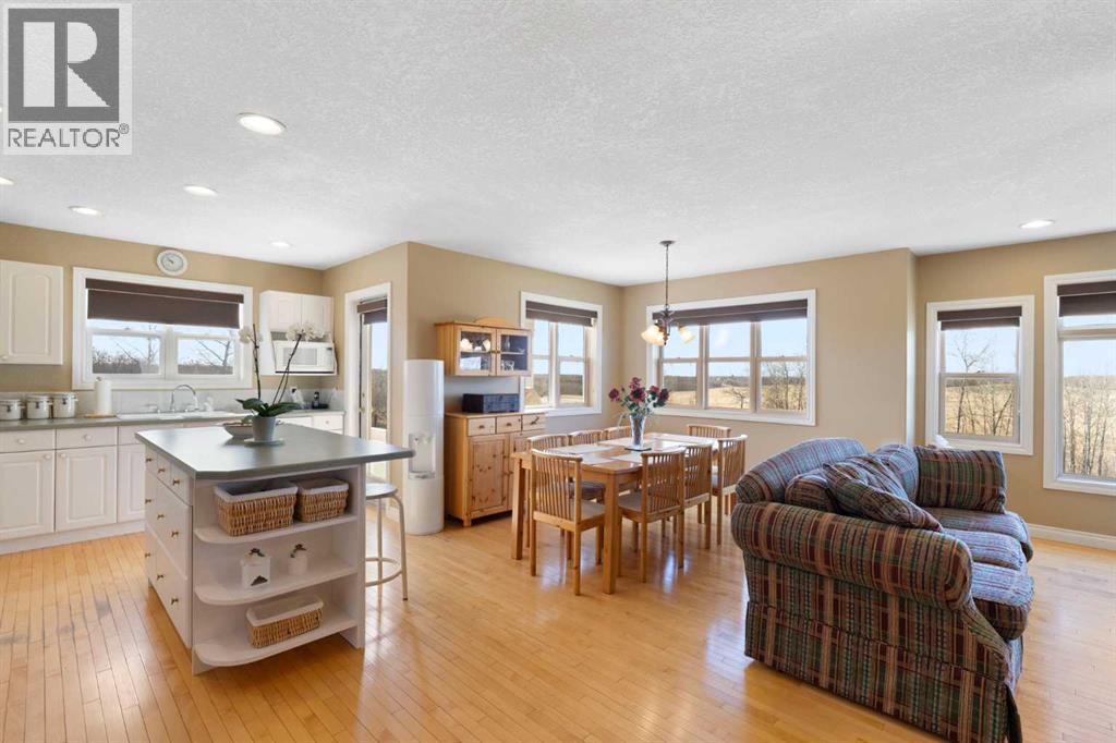 36341 Range Road 250, Rural Red Deer County, Alberta  T0M 1R0 - Photo 8 - A2309227
