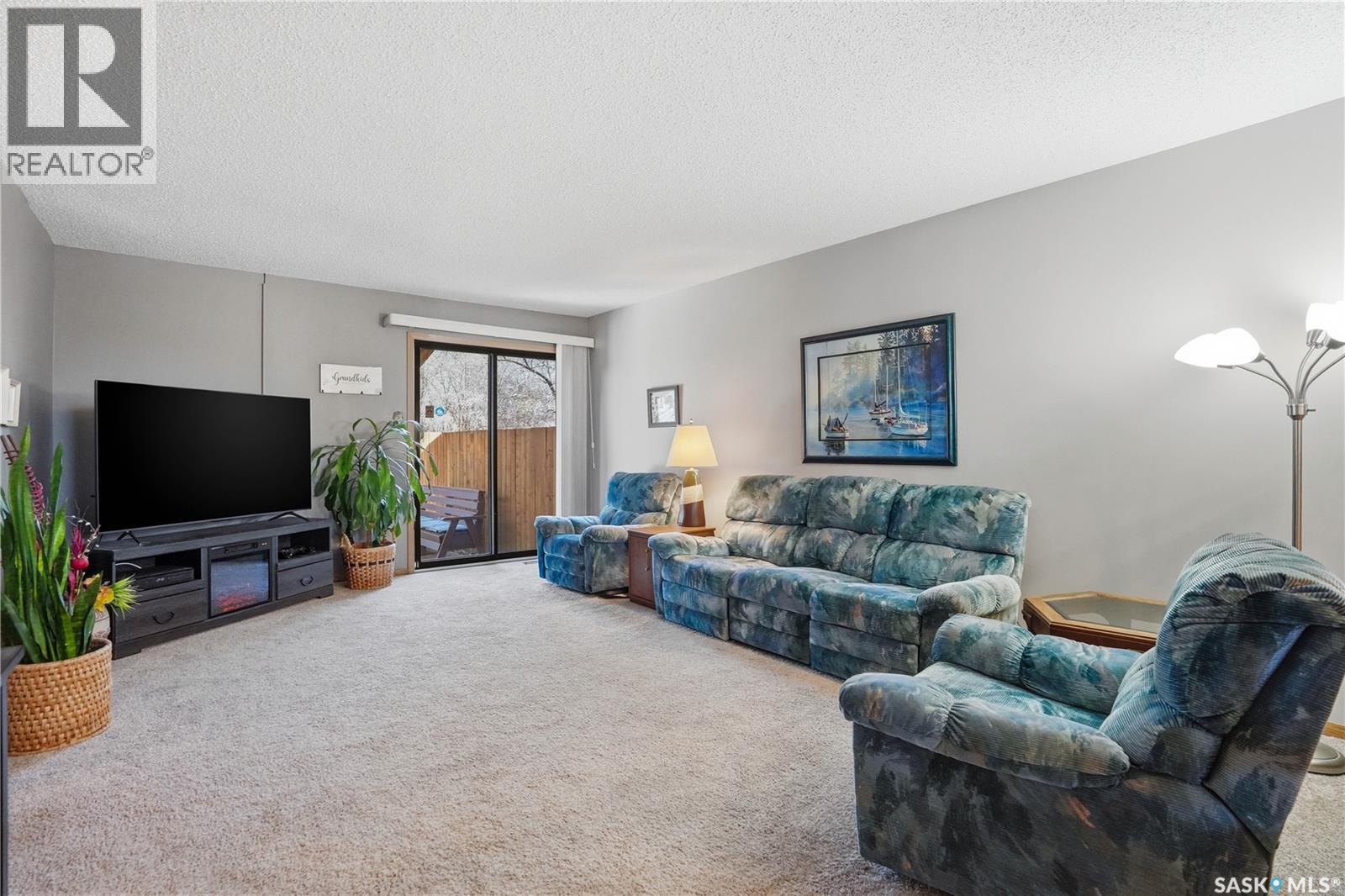 2835 More Crescent E, Regina, Saskatchewan  S4V 0T4 - Photo 18 - SK035197